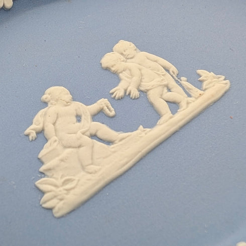 英國復古韋奇伍德碧玉瓷器一對淡藍色